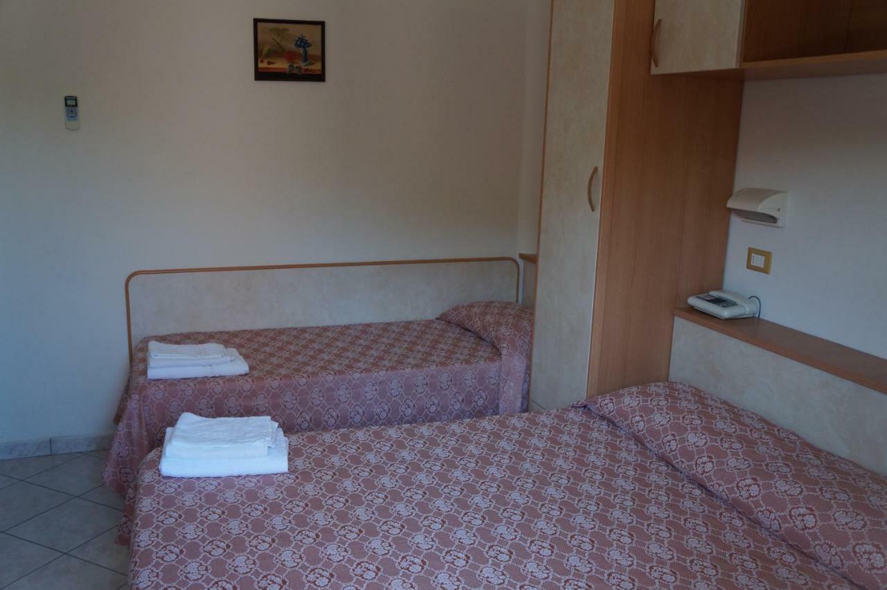 Hotel Calipso Llido Degli Estensi Buitenkant foto